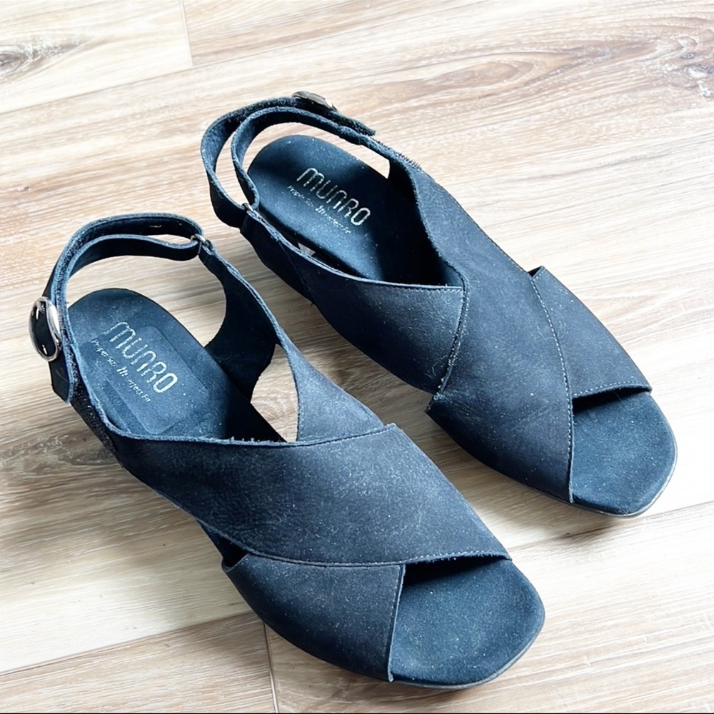 Munro Black Sandals with Crossover Straps